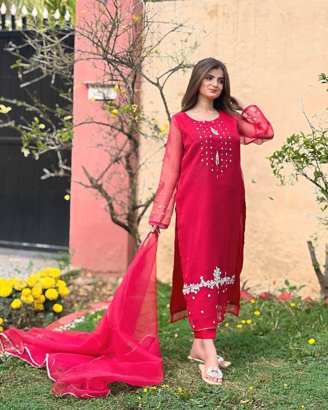 X @voguecottage._.officials (1)